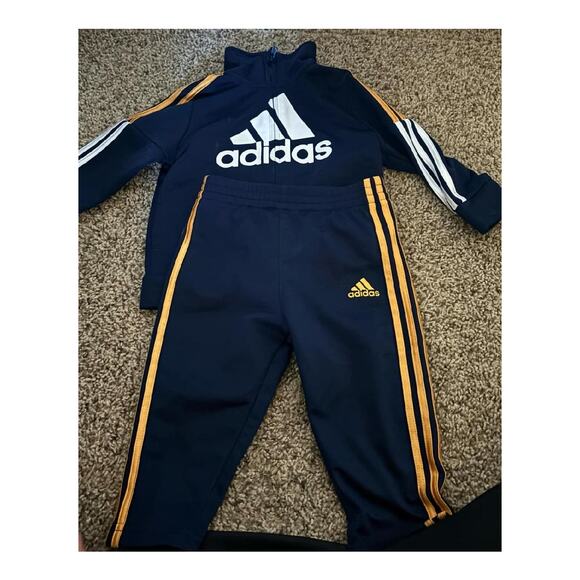 Clothes for Twin Boys (size 9-12 months) All Have a Matching set - Picture 4 of 8